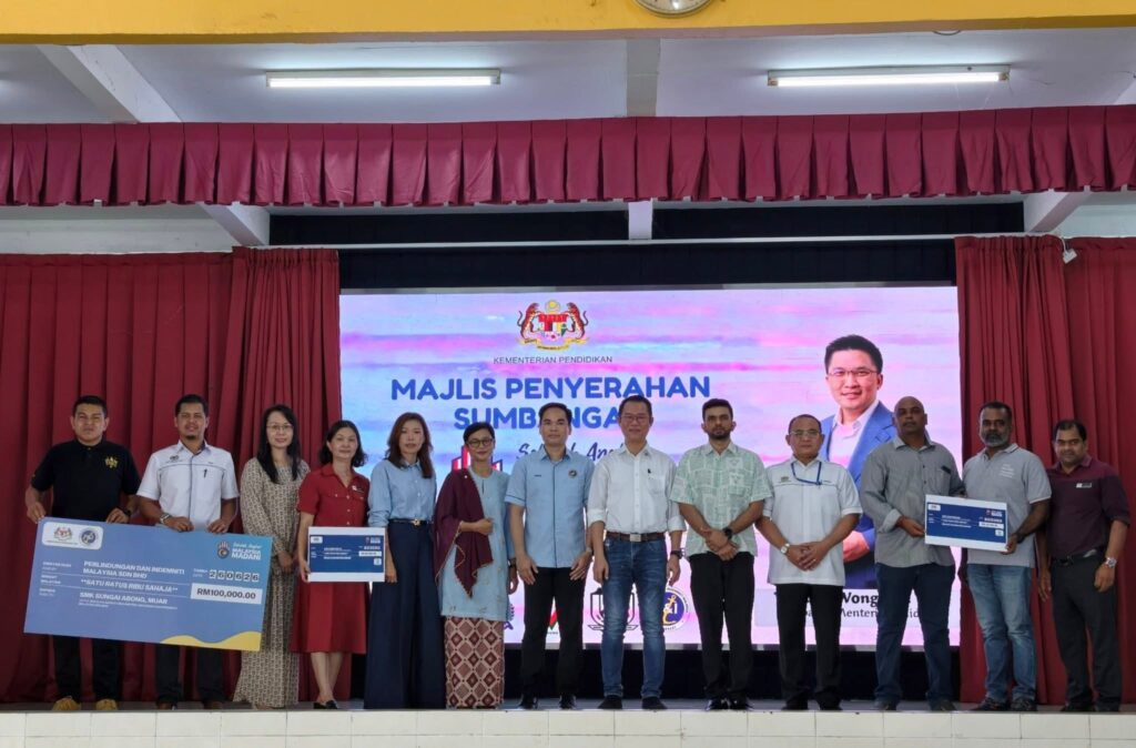 P&I Malaysia Menyampaikan Sumbangan RM100,000 kepada SMK Sungai Abong menerusi Program Sekolah Angkat MADANI (SAM)